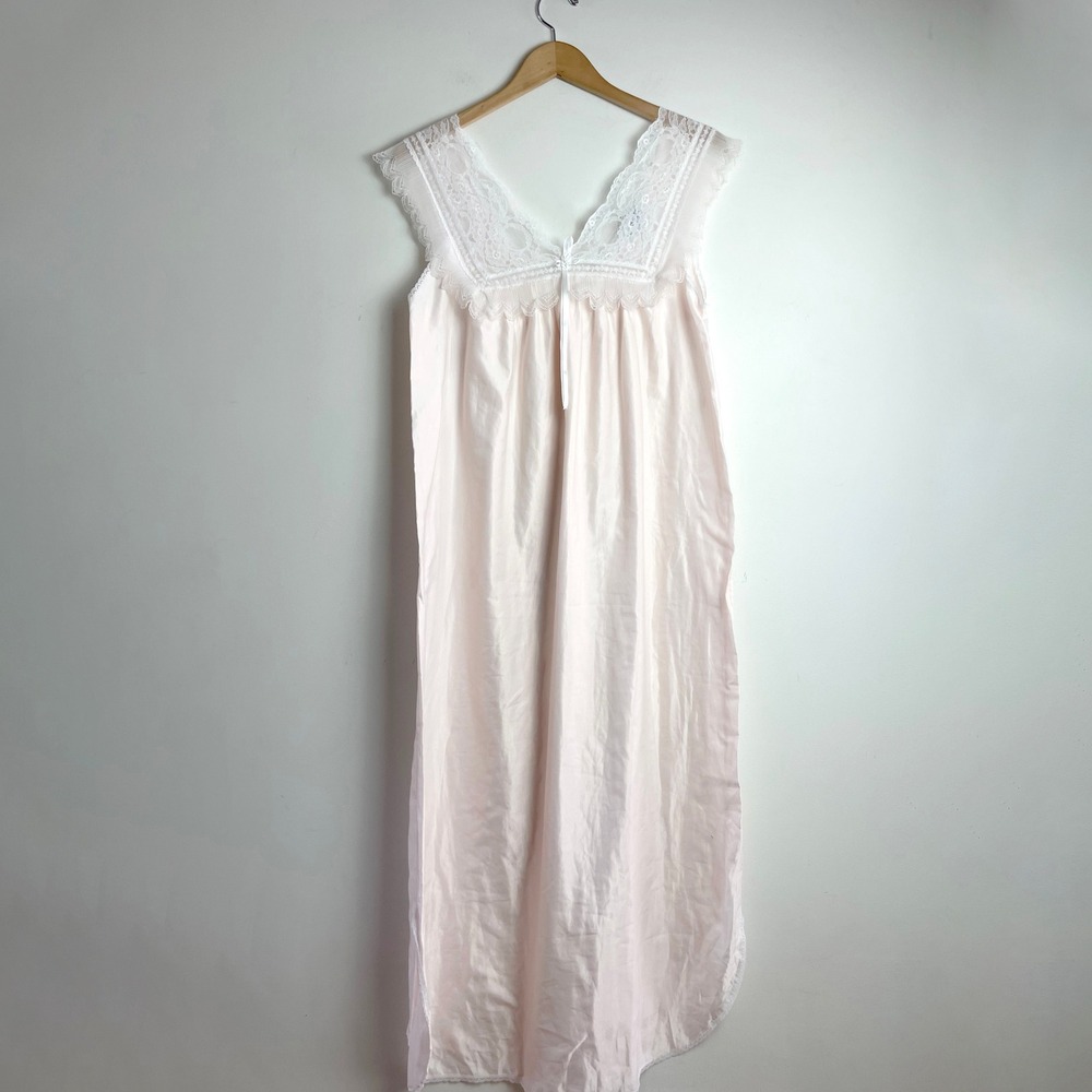 Vintage 70s Lily of France Pink Lace Nightgown Sz Medium Long Sleepwear Dress